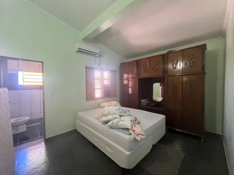 Sobrado à venda, 02 dormitórios, 03 vagas, Vila Lambari - Mococa (SP).