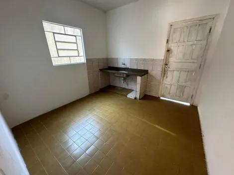 Casa com 2 dormitorios para locação na Vila Lambari em Mococa/SP.