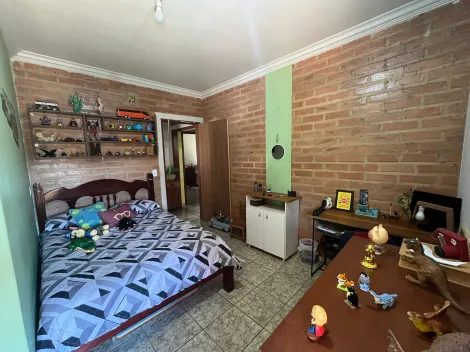Chcara  venda, 03 dormitrios - Estrada Mococa a So Jos do Rio Pardo (SP).