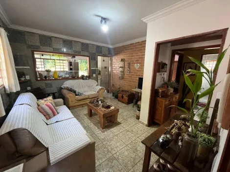 Chácara à venda, 03 dormitórios - Estrada Mococa a São José do Rio Pardo (SP).